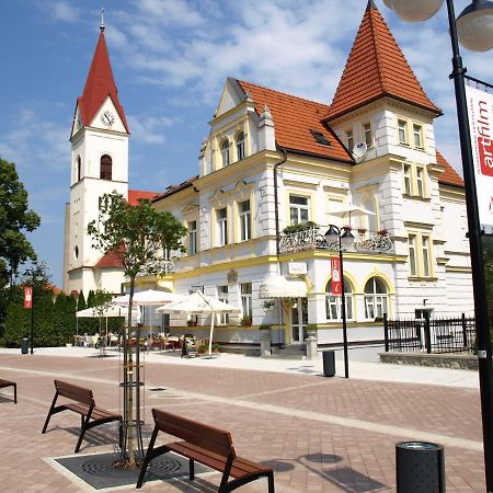 Hotel Margit Trencianske Teplice Exterior photo